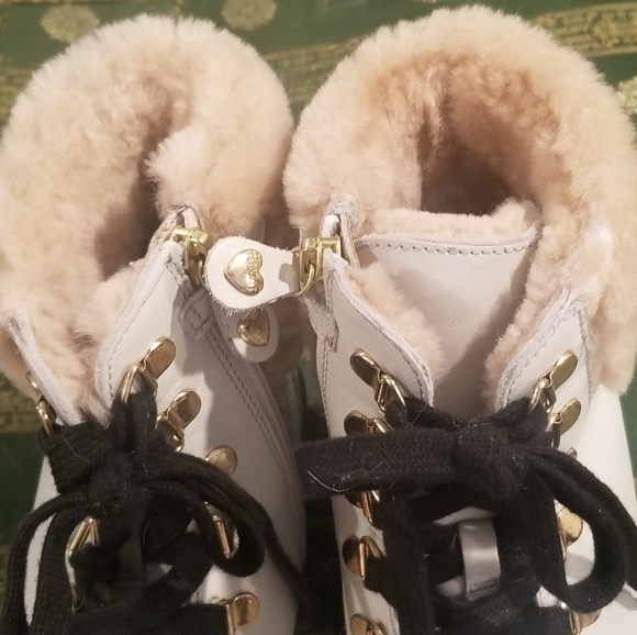 White leather boots - Picture 4 of 6